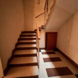 Secondo piano in piccolo stabile