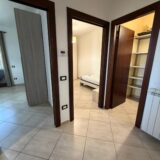 Ampio arredato vista mare